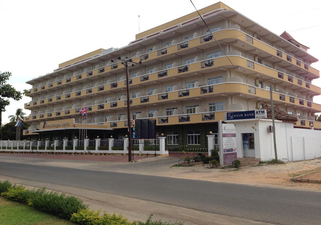 Seascape Hotel Daressalam Exterior foto
