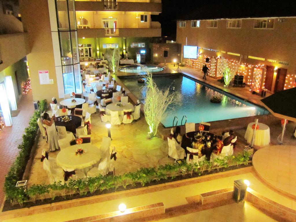 Seascape Hotel Daressalam Exterior foto