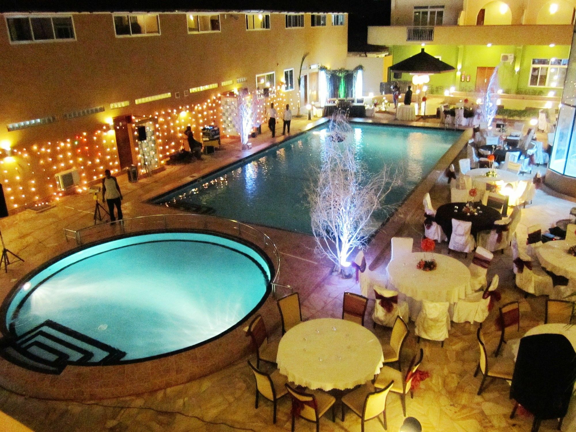 Seascape Hotel Daressalam Exterior foto