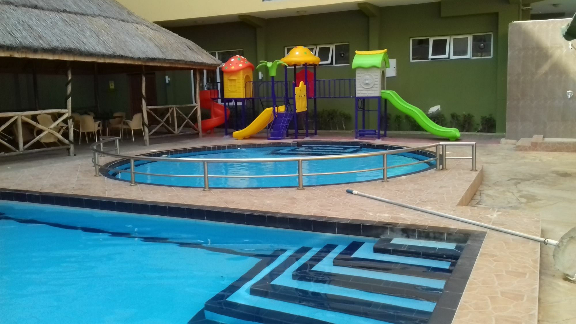 Seascape Hotel Daressalam Exterior foto